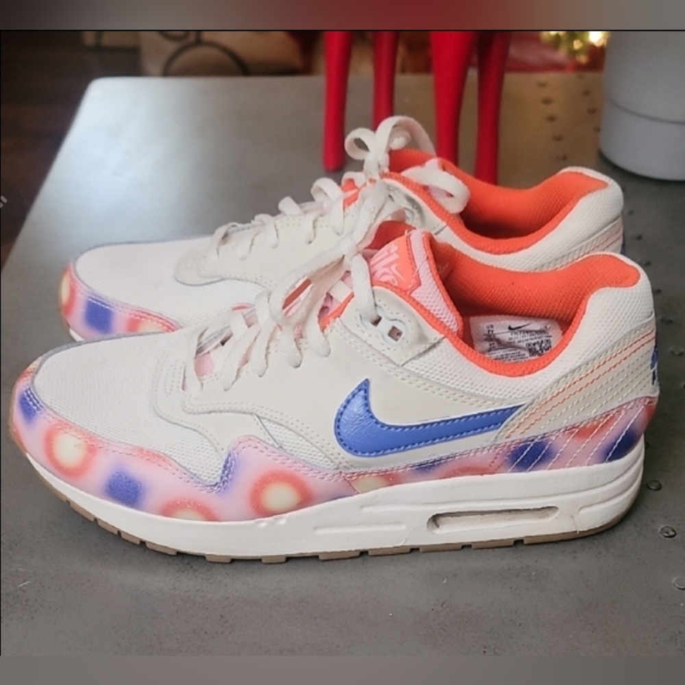 Nike White and Multicolor Men's Shoes